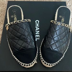 Chanel CC espadrille Mules